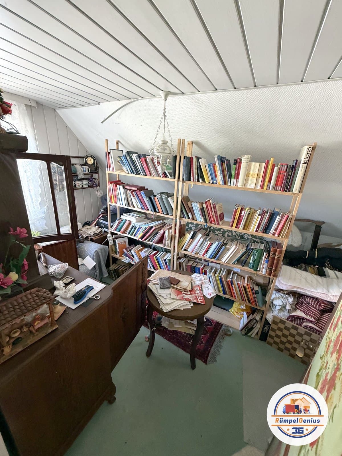 Haus Amberg – vorher buecherzimmer