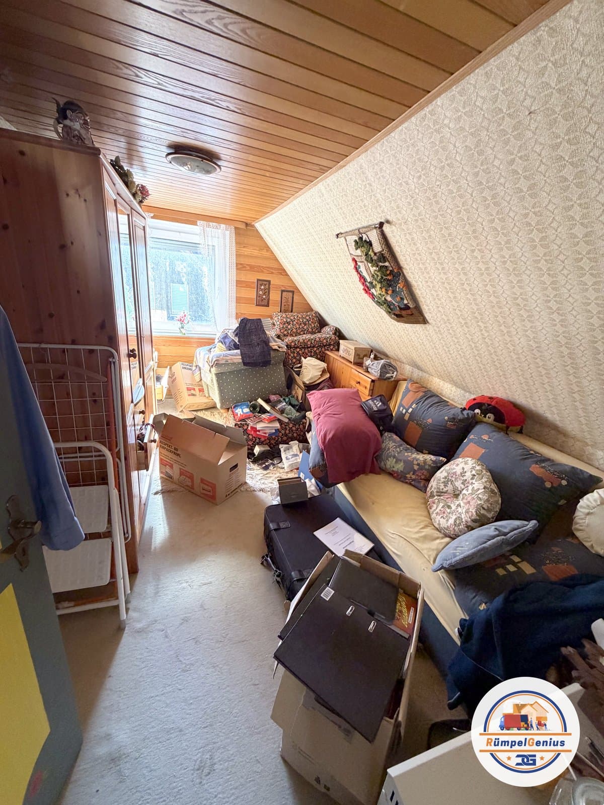 Haus Amberg – vorher dachzimmer