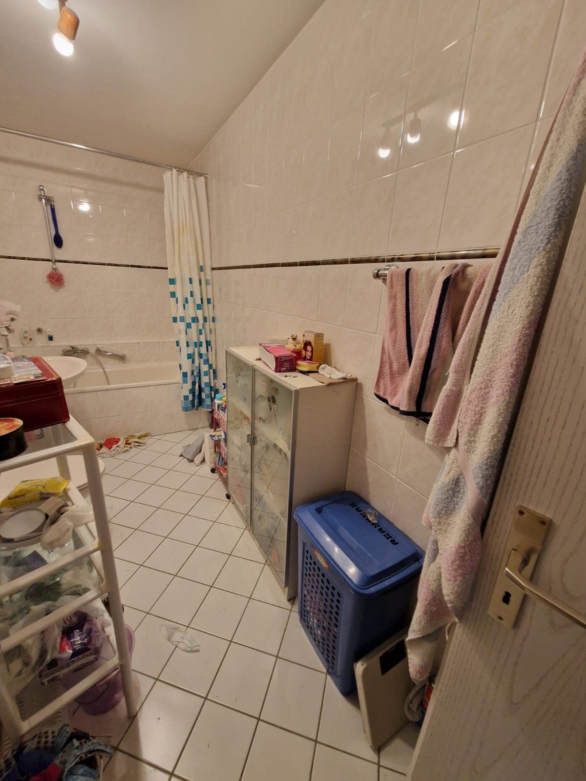 Wohnungsräumung Landshut – d80acd09-8e96-478d-ba9b-1b72e4bb83c5