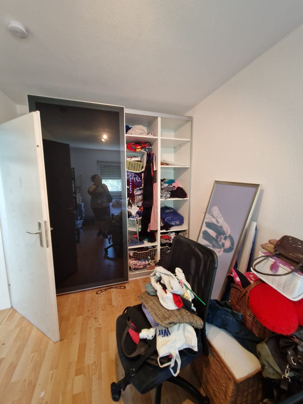 Wohnungsräumung Landshut – f9ffbc09-1900-4330-b1df-b9b1f8d15ca1